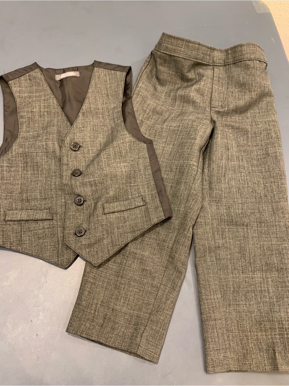 Van Heusen Gray 2-Piece Toddler Set